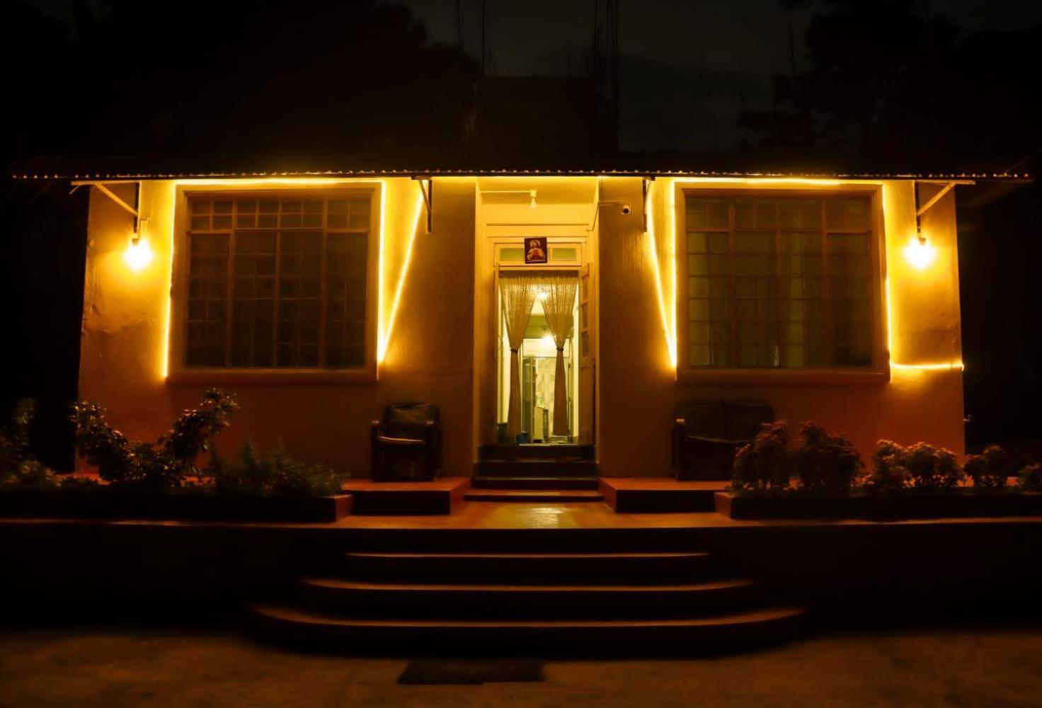 Pine Tree Lodge Shillong Bagian luar foto